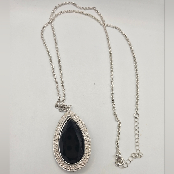 Unique Vintage Jewelry - Silver Tone Faux Black Onyx Faceted Teardrop Stone Necklace Long 40”